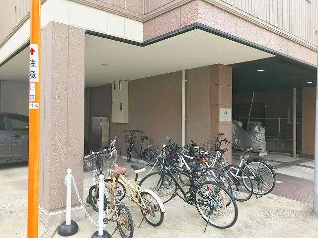 コンフォート東麻布2_15駐輪場